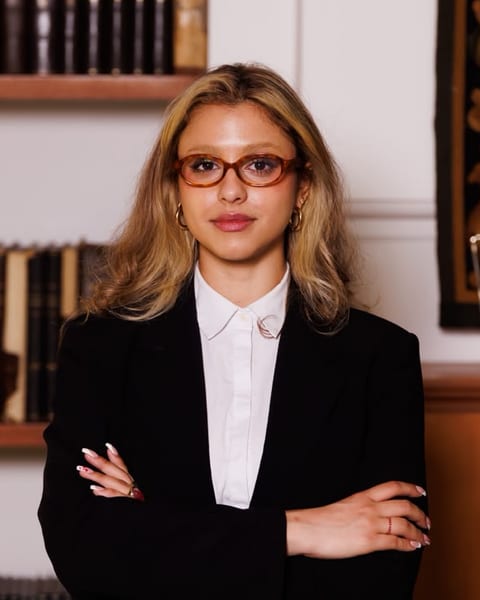 Anna Beatriz Lima Bueno, Diretora de Relações Institucionais do IAD